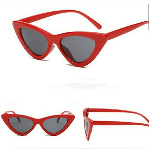 T&J Designs Accessories - RED CAT EYE RETRO SUNGLASSES